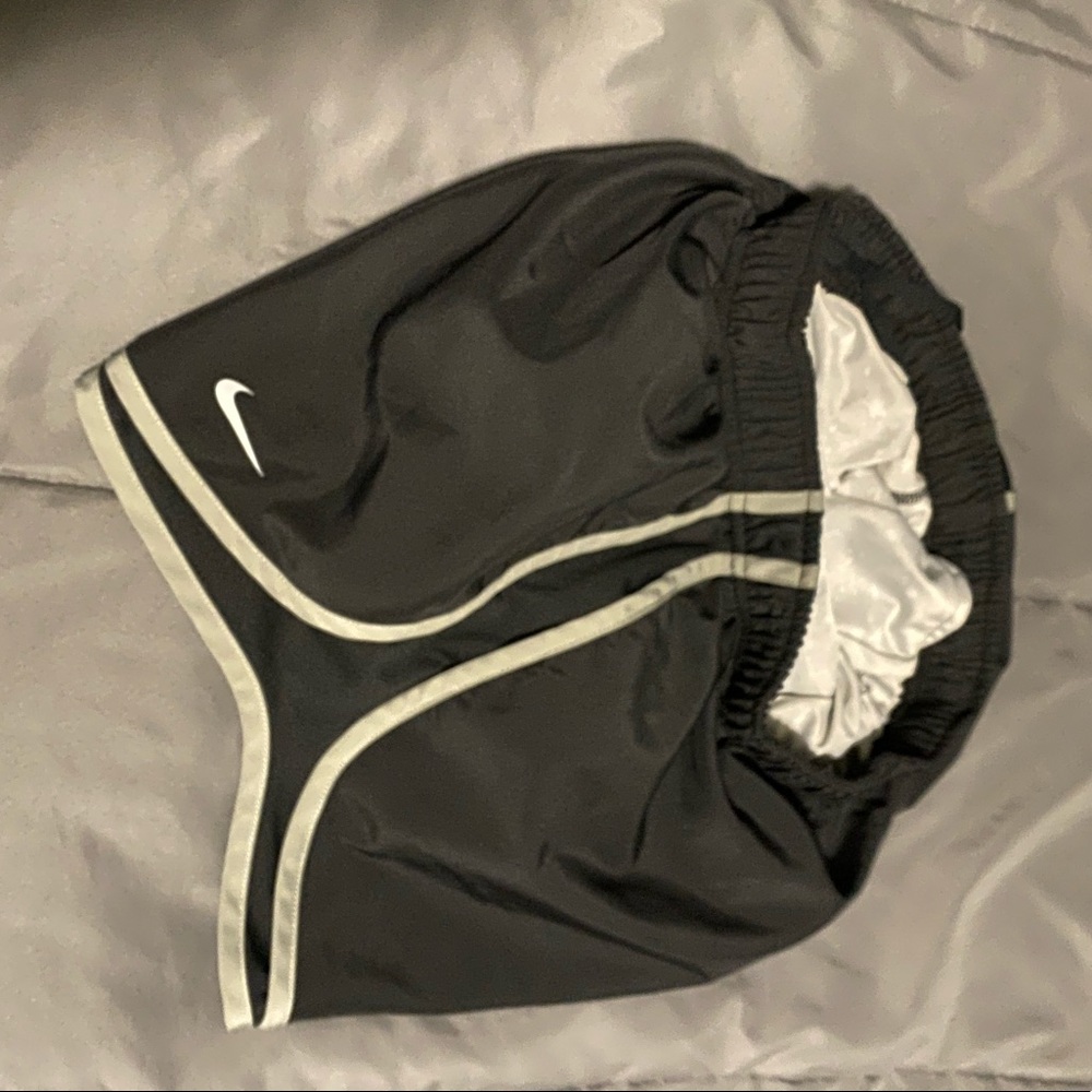 Nike Dri-Fit Shorts - Picture 3 of 5